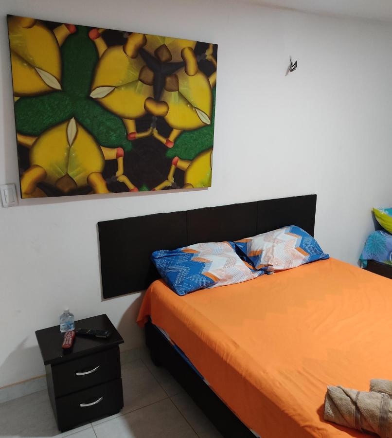 Home To Go Hostal Apartamentos Cali Exterior photo