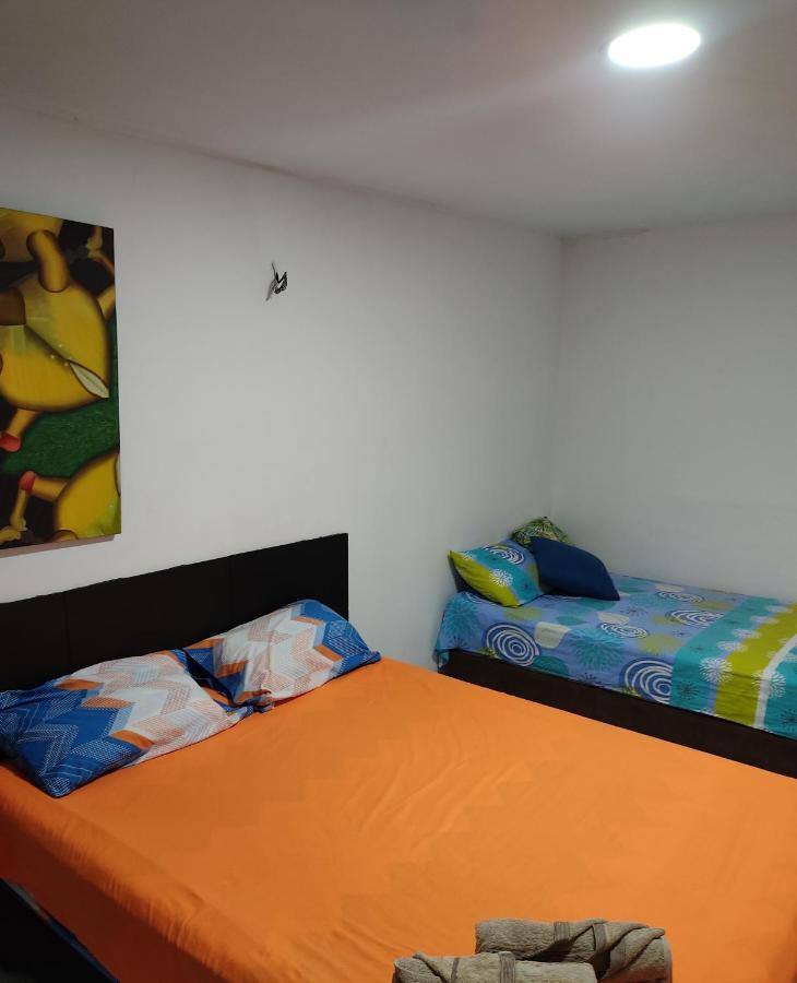 Home To Go Hostal Apartamentos Cali Exterior photo