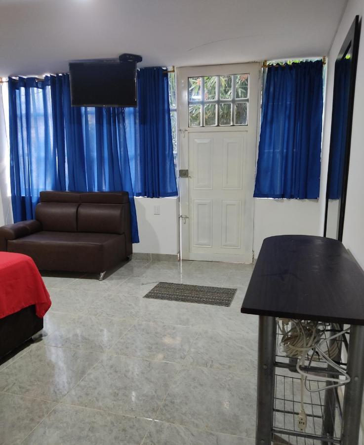 Home To Go Hostal Apartamentos Cali Exterior photo