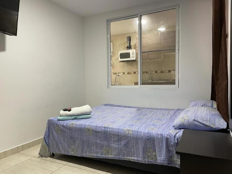 Home To Go Hostal Apartamentos Cali Exterior photo