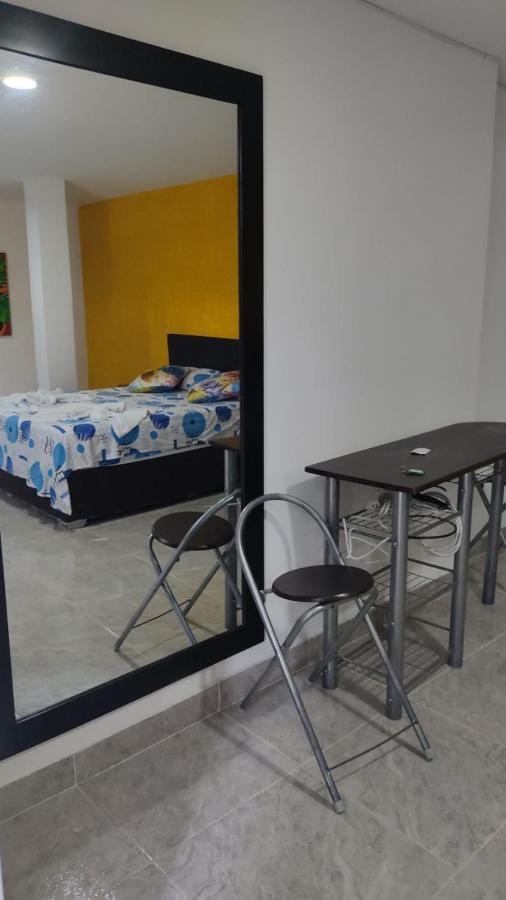 Home To Go Hostal Apartamentos Cali Exterior photo